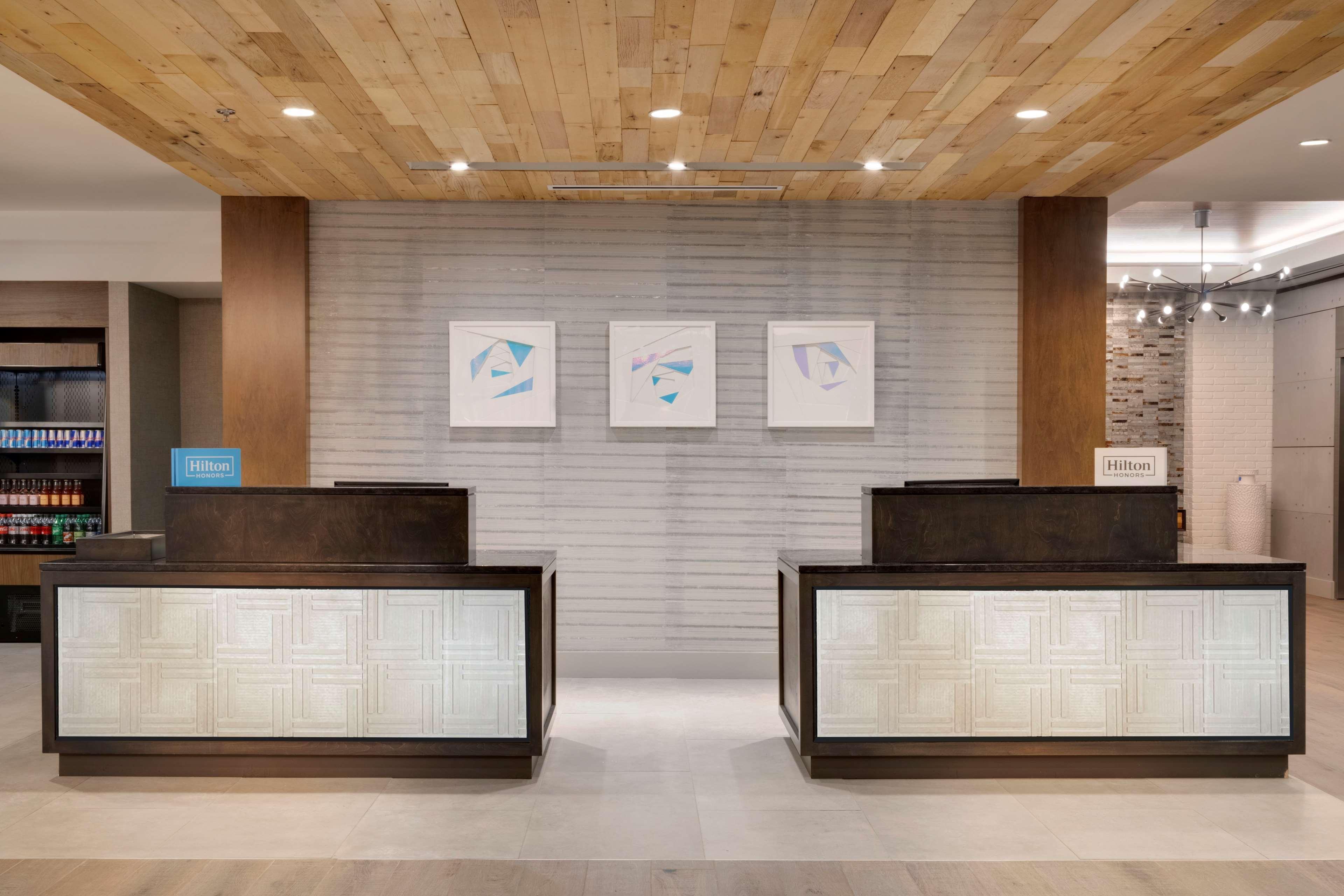 Hilton Garden Inn Haymarket المظهر الخارجي الصورة