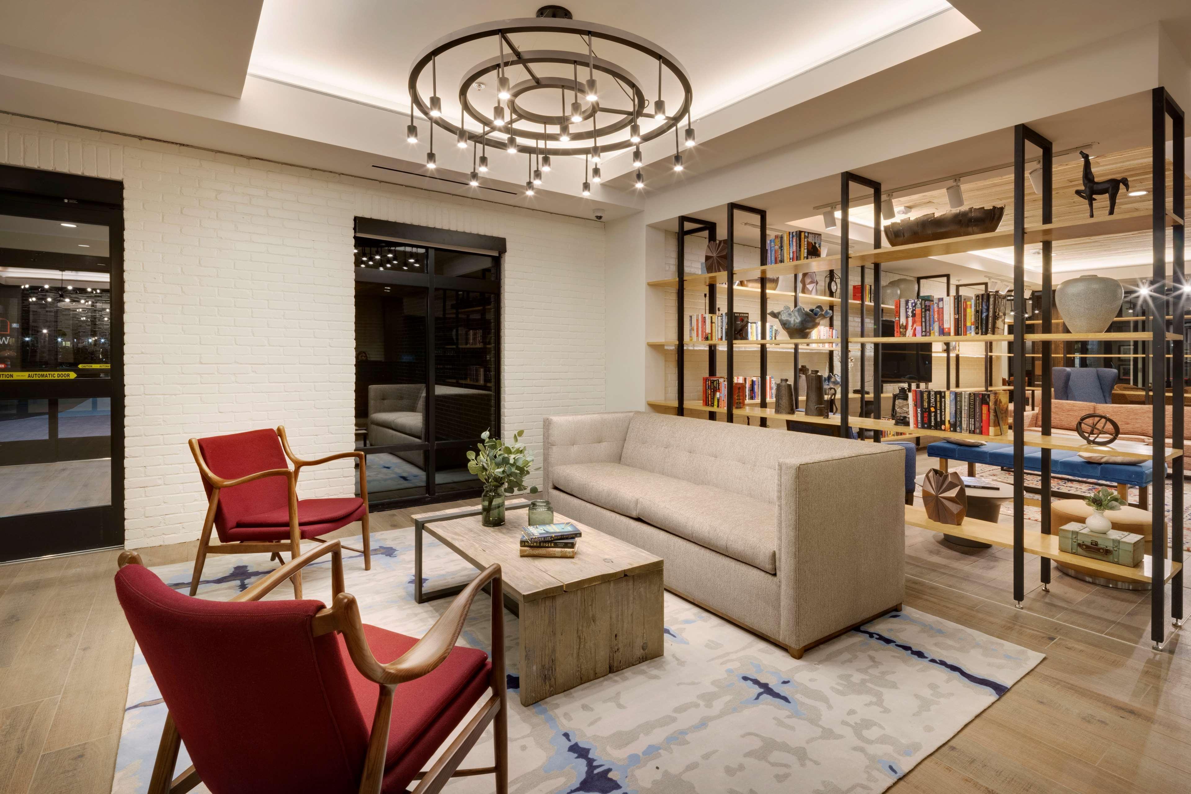 Hilton Garden Inn Haymarket المظهر الخارجي الصورة