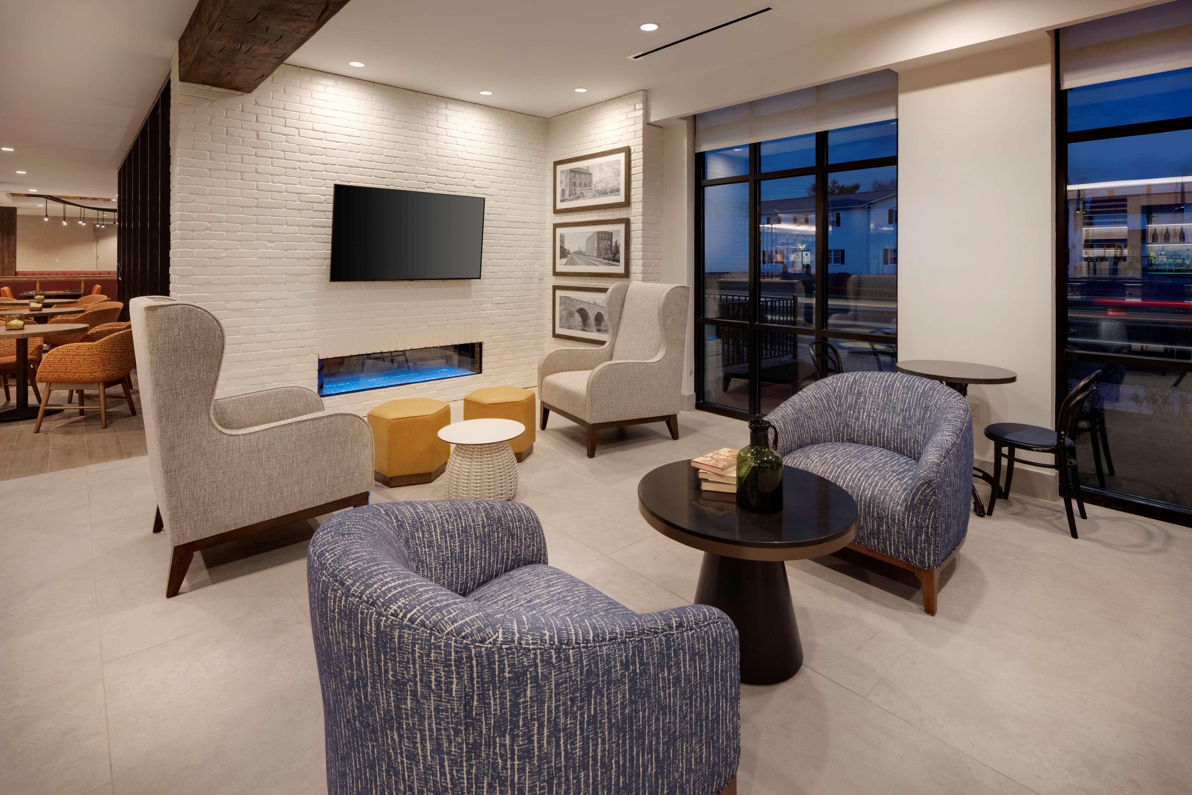 Hilton Garden Inn Haymarket المظهر الخارجي الصورة