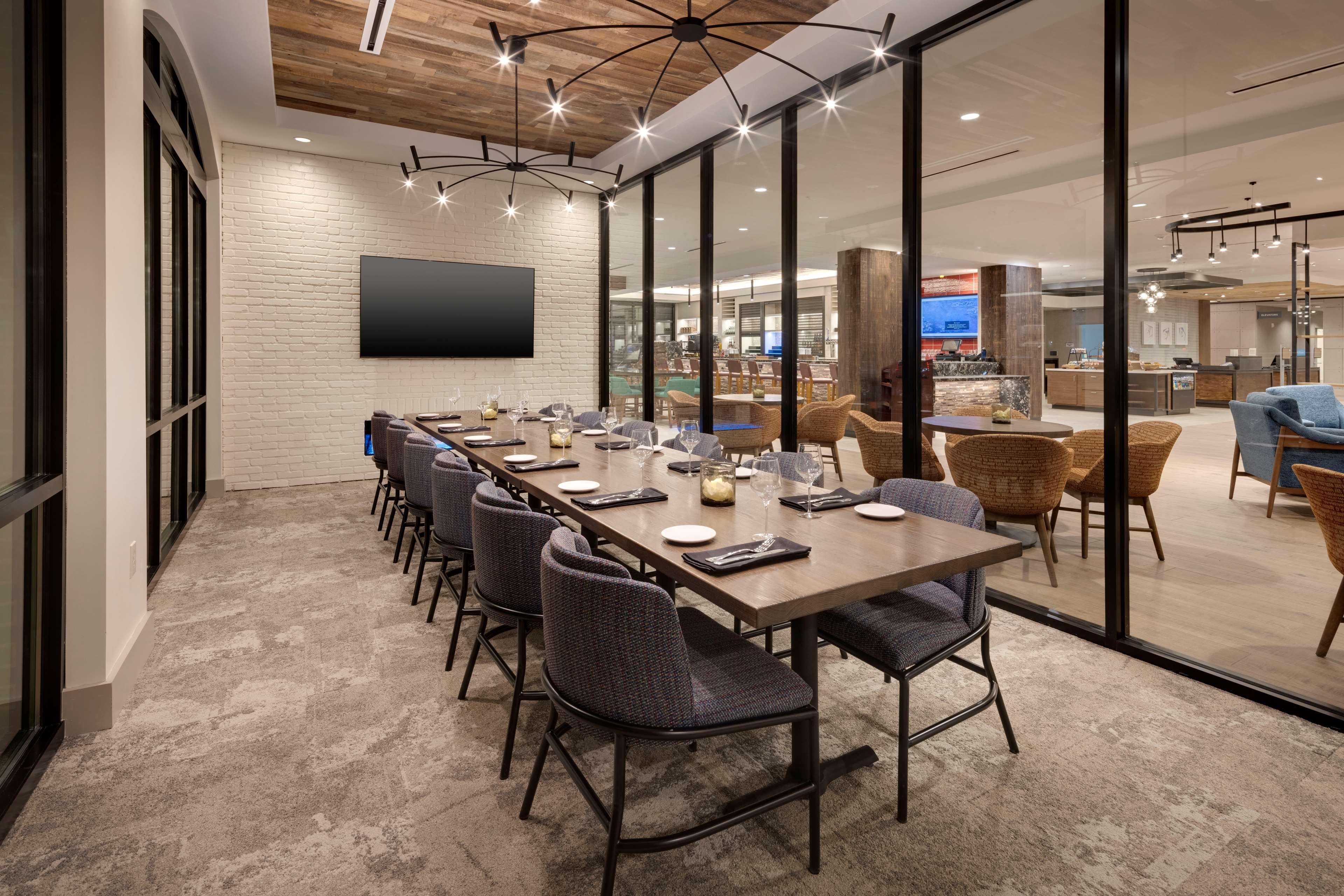 Hilton Garden Inn Haymarket المظهر الخارجي الصورة