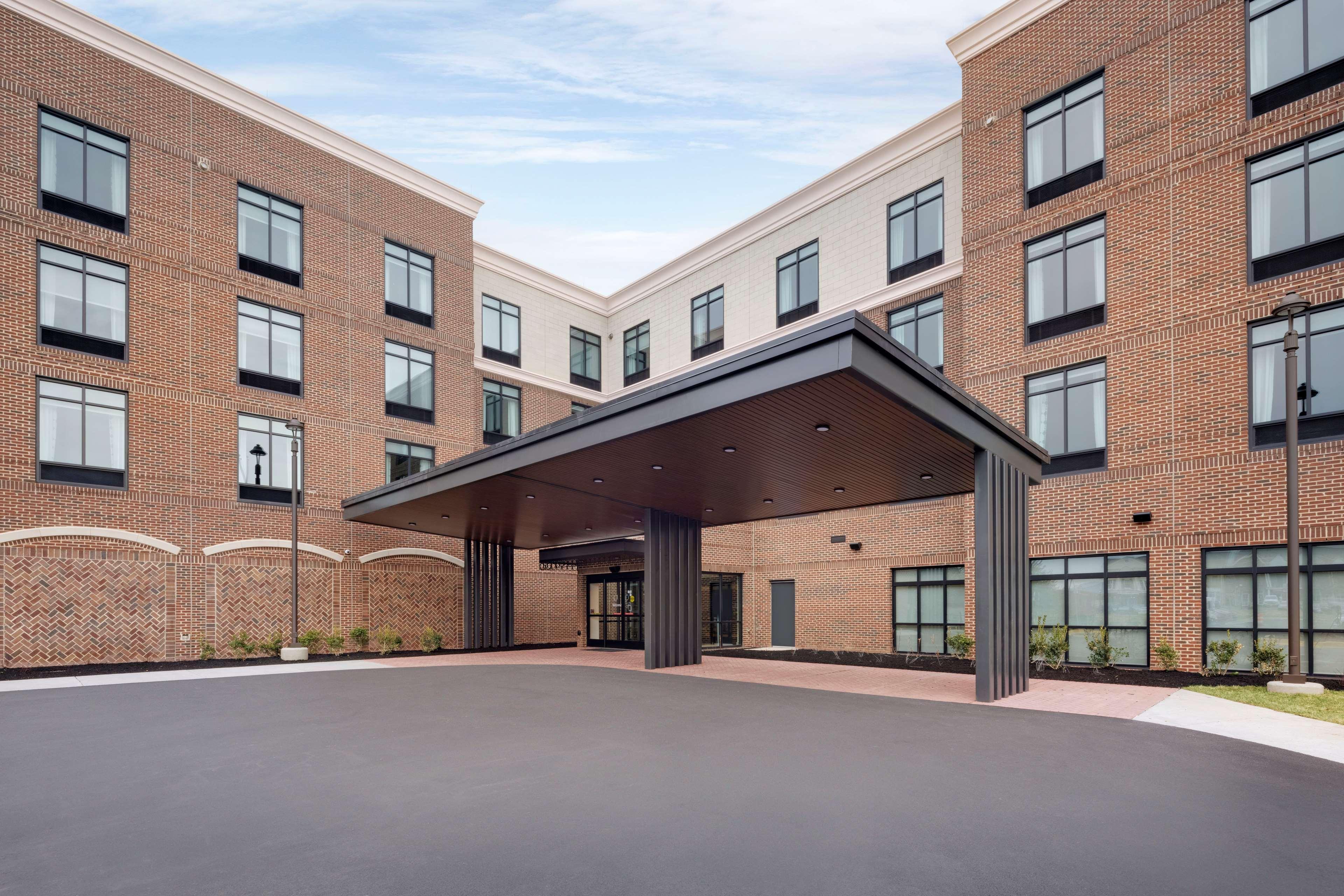 Hilton Garden Inn Haymarket المظهر الخارجي الصورة