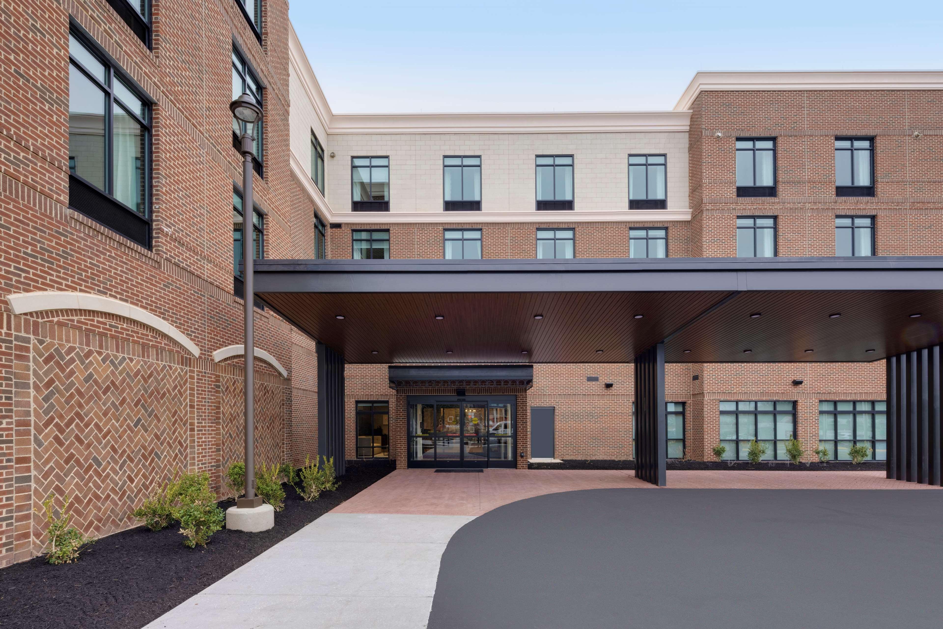 Hilton Garden Inn Haymarket المظهر الخارجي الصورة