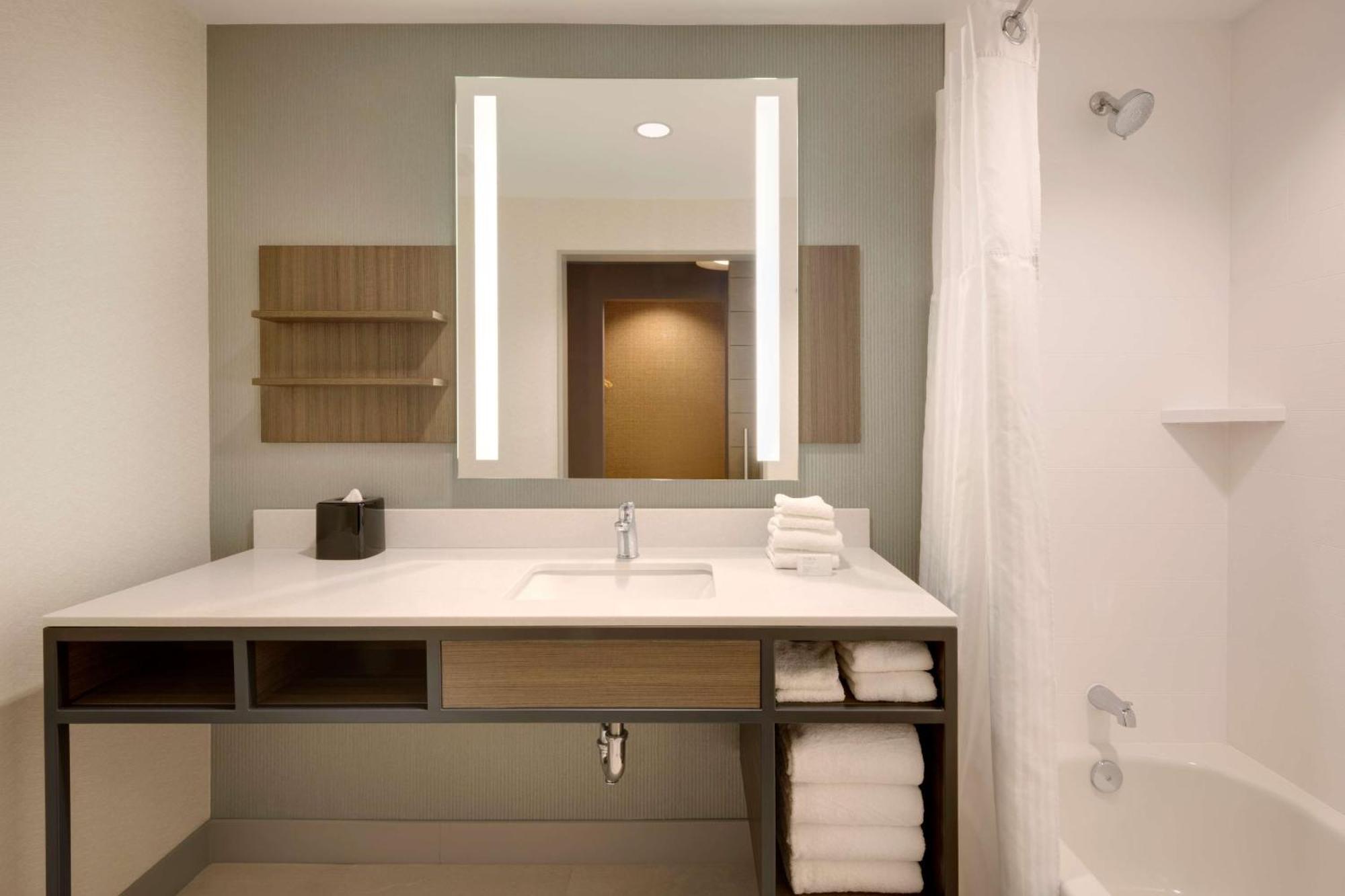Hilton Garden Inn Haymarket المظهر الخارجي الصورة