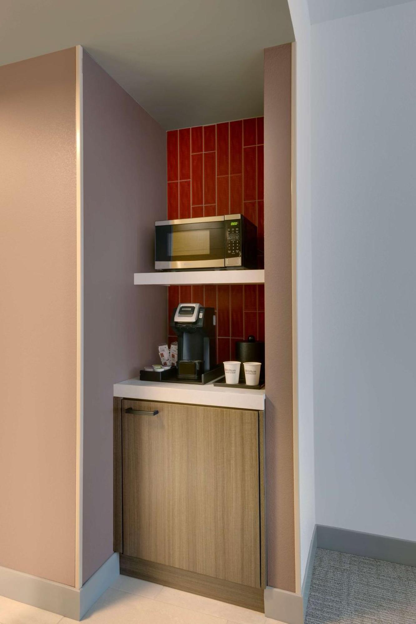 Hilton Garden Inn Haymarket المظهر الخارجي الصورة
