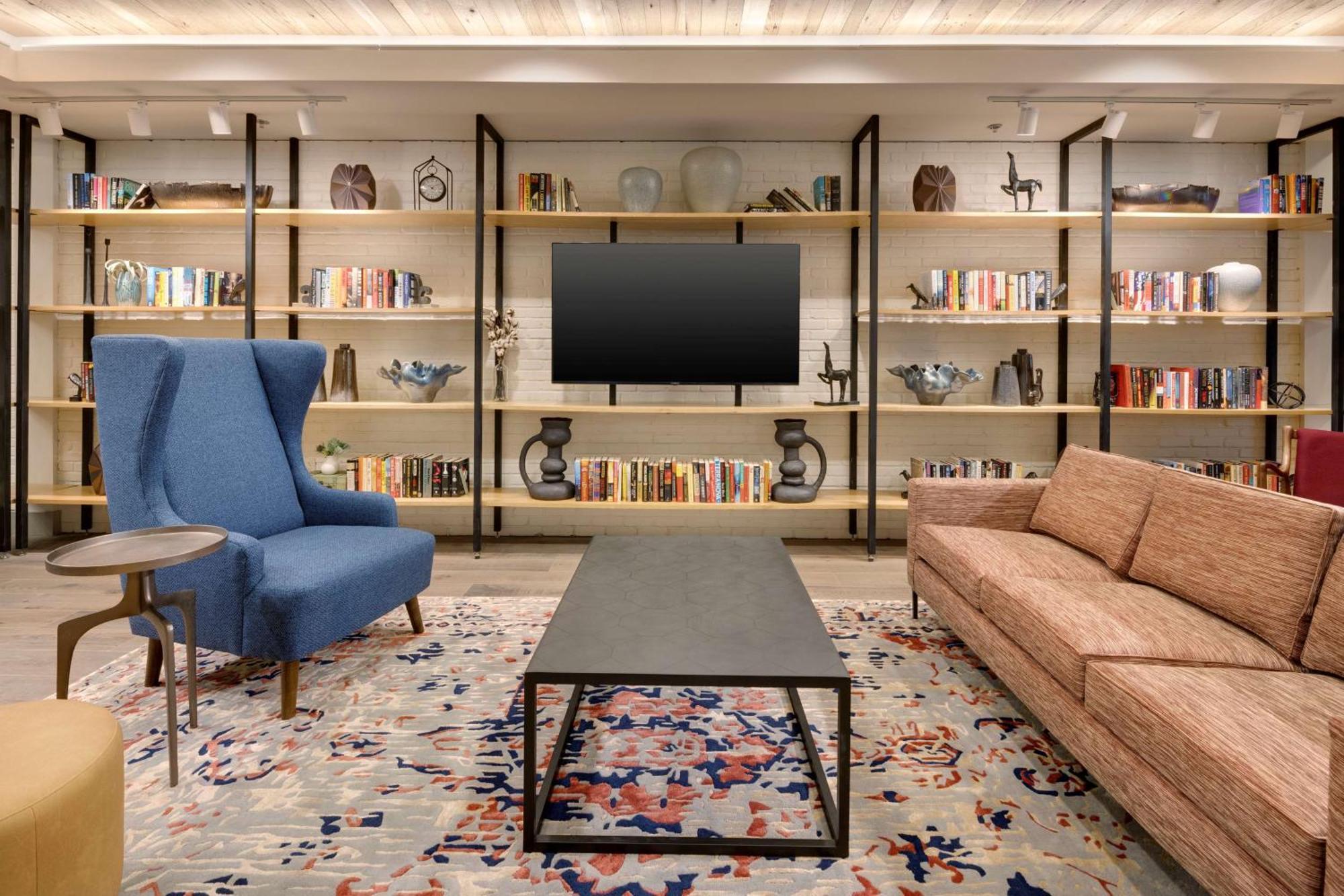 Hilton Garden Inn Haymarket المظهر الخارجي الصورة